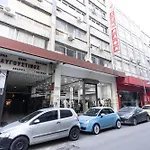 Val City Center Apartment