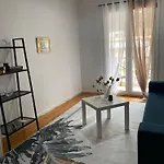 Cozy Downtown Ocean Apartment
