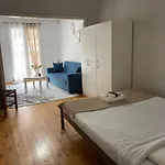 Cozy Downtown Ocean Apartment