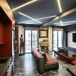 Luxury Apt For Friends & Family, At Mitropoleos