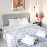 Cozy Fully Equipped Apartment Thessaloniki