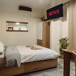 Floret Apartment