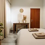 Floret Apartment
