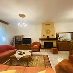 Elaiones House