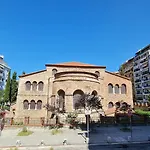 Kyana Luxury