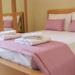 Sunshine Apartments #02