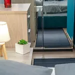 Modern Apt Upon Tsimiski