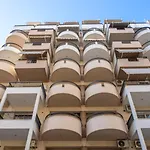 Kosmos Sercvice Apartment Beautiful Studio 2 With Additional Cost Parking