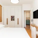 Dolly By Halu!, Apartment With Private Parking