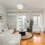 Dolly By Halu!, Apartment With Private Parking