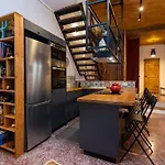 Skg City Cabin