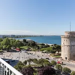 Aria, Lux Seafront Apt With White Tower View