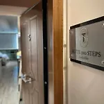 Suite 300 Steps Ladadika