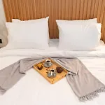 Luxury Suites With Jacuzzi By Sea&Thecity