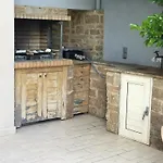 Κατοικία Με Θέα Στο Δάσος