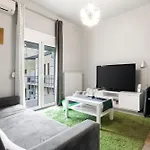 Delmare Gara Downtown Apt