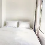 Pretty Petitie Fully Equipped City Center Studio