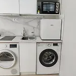 Pretty Petitie Fully Equipped City Center Studio