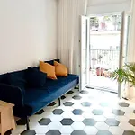 Stylish City Flat Near Promenade