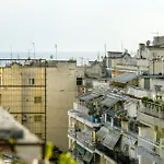 Bright & Central Apartment