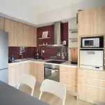 Bright & Central Apartment