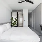 Nero Luxury Suites By Zennova