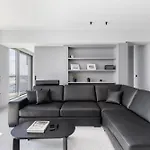 Nero Luxury Suites By Zennova