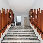 F & B Collection - Luxury Suites