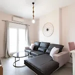 Arch View Apartment