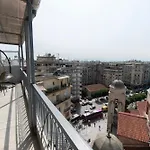 Arch View Apartment