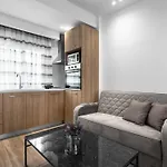 Penthouse Level 8, Nilie Hospitality Mgmt