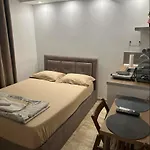 Dimitris Center Apartment