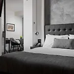 No 15 Ermou Hotel
