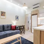 Navarinou Hideaway