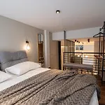 Luxe Loft Near Seaside
