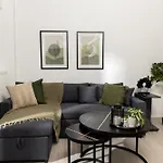 Velvet Luxury Apartments In The City Center By Binobi!