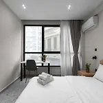 Avenue, Nilie Hospitality Mgmt