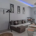 Vip Apt. Pezodromos Kalamarias