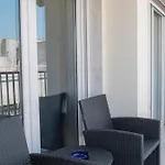 Vip Apt. Pezodromos Kalamarias
