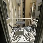 Urban Rotonda Retreat In The City Center!