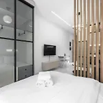 Belezza, Nilie Hospitality Mgmt