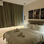 Private Mini Suite-Netflix