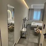 Ladadika Urban Suites