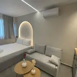 Ladadika Urban Suites