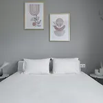 Niraya 2 Bedroom Penthouse, The Luxury Suites