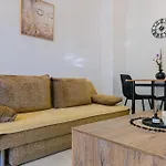 Comfort Loft, 1\' Walk To Ippokratio Hospital