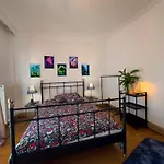 Spacious Artistic Flat With Private Parking