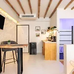 Unique Room-Jacuzzi And Balcony