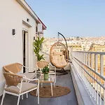 Mirror Luxury Central Penthouse By Binobi!