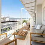 Gorgeous Exclusive Penthouse Next To The Seafront